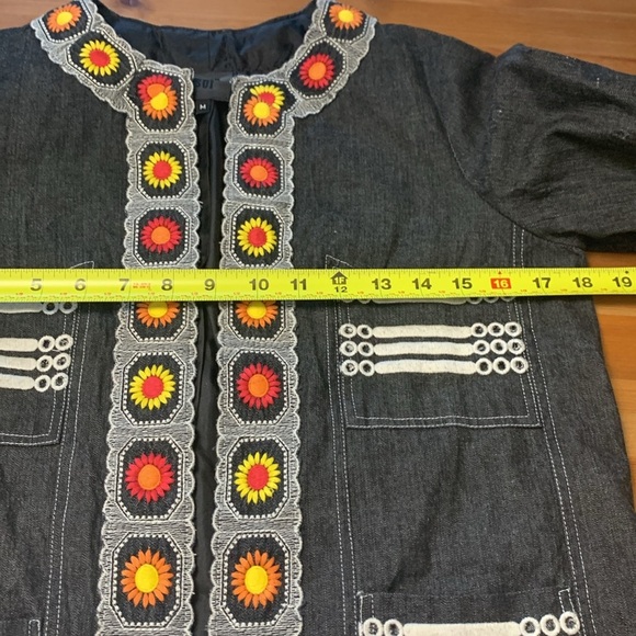 Anna Sui Black Denim Jacket, Fully Lined, Pockets,  Embroidery that Pops - Picture 12 of 15